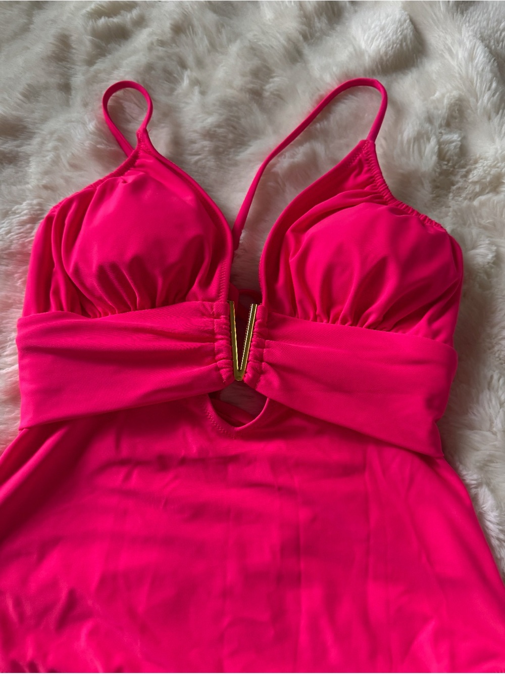 Hot pink Cupshe swimsuit